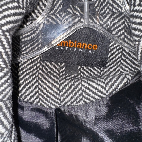 Women Coat Sz large - Picture 4 of 5